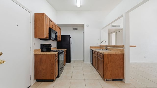 447 Vincent Street, Cedar Hill, TX 75104