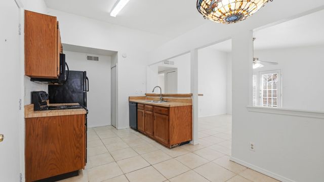 447 Vincent Street, Cedar Hill, TX 75104