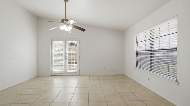 447 Vincent Street, Cedar Hill, TX 75104