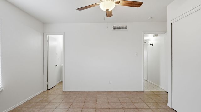 447 Vincent Street, Cedar Hill, TX 75104