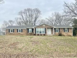 667 Midway St, Lewisburg, TN 37091