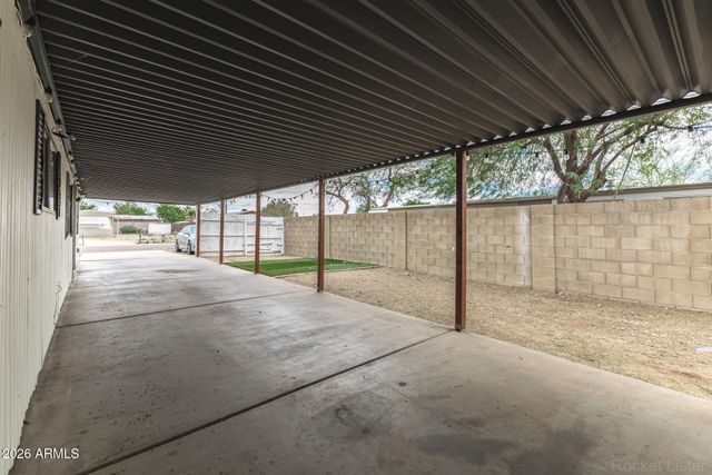 18442 N 1ST Street, Phoenix, AZ 85022