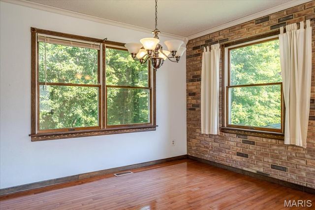 25 Whispering Oaks Drive, Washington, MO 63090