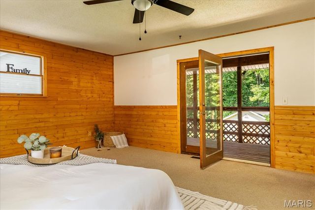 25 Whispering Oaks Drive, Washington, MO 63090