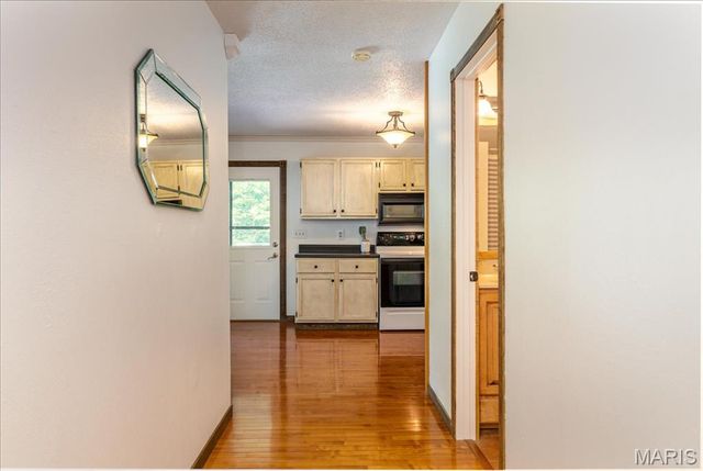 25 Whispering Oaks Drive, Washington, MO 63090
