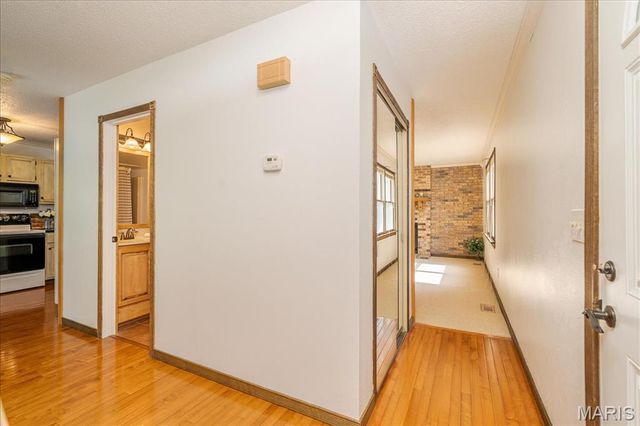25 Whispering Oaks Drive, Washington, MO 63090
