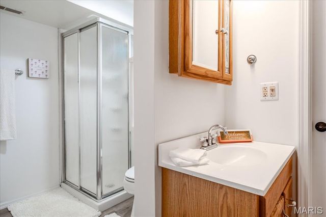 25 Whispering Oaks Drive, Washington, MO 63090