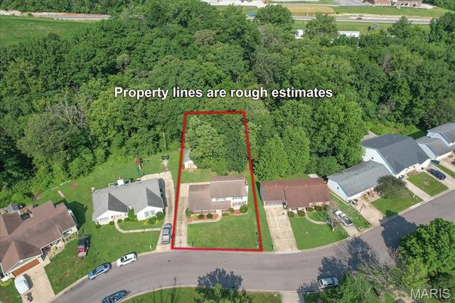 25 Whispering Oaks Drive, Washington, MO 63090