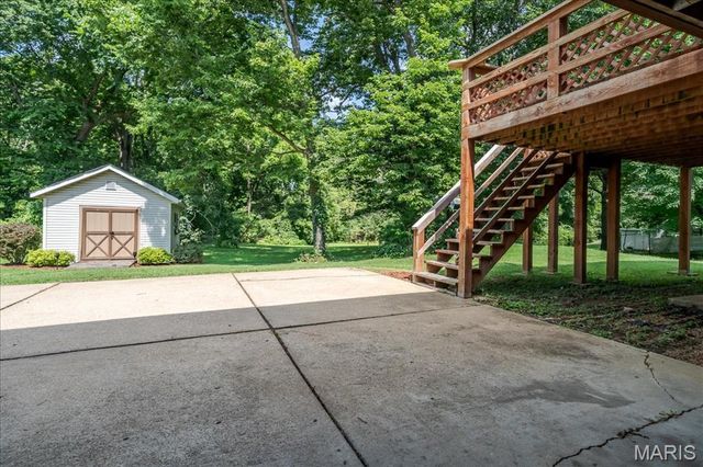 25 Whispering Oaks Drive, Washington, MO 63090