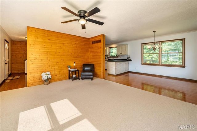 25 Whispering Oaks Drive, Washington, MO 63090