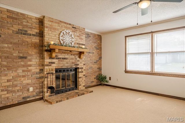 25 Whispering Oaks Drive, Washington, MO 63090