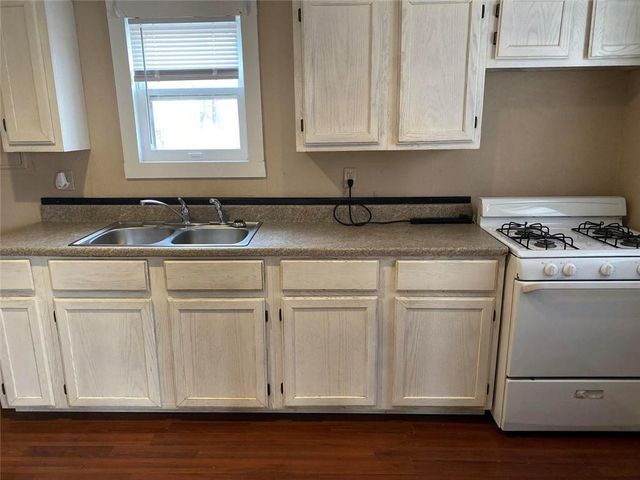 1503 E Valley Street, Joplin, MO 64801