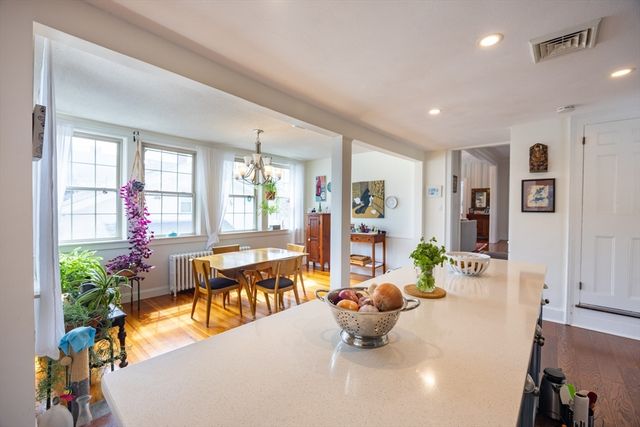 51 William St 2, Fairhaven, MA 02719