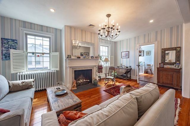 51 William St 2, Fairhaven, MA 02719