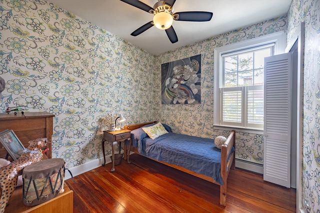 51 William St 2, Fairhaven, MA 02719