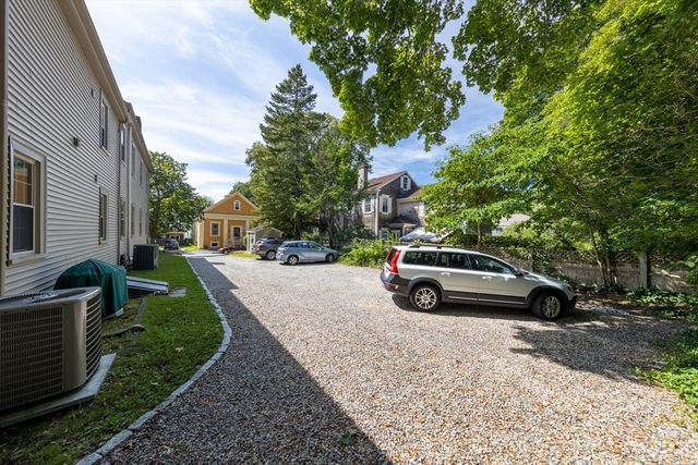51 William St 2, Fairhaven, MA 02719