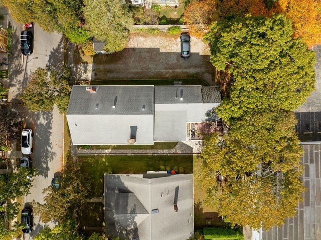 51 William St 2, Fairhaven, MA 02719