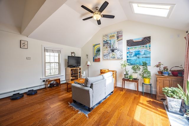 51 William St 2, Fairhaven, MA 02719
