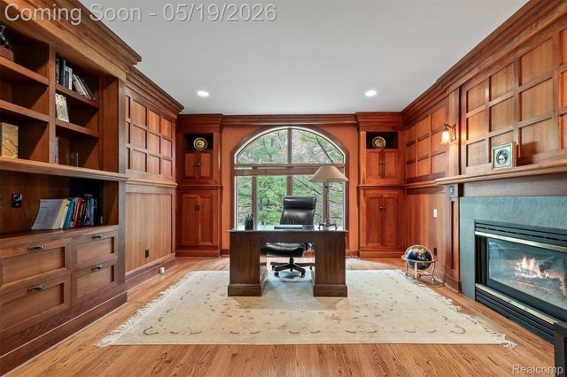1800 Tiverton Road, Bloomfield Hills, MI 48304