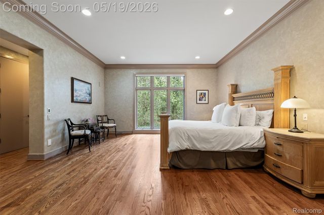 1800 Tiverton Road, Bloomfield Hills, MI 48304