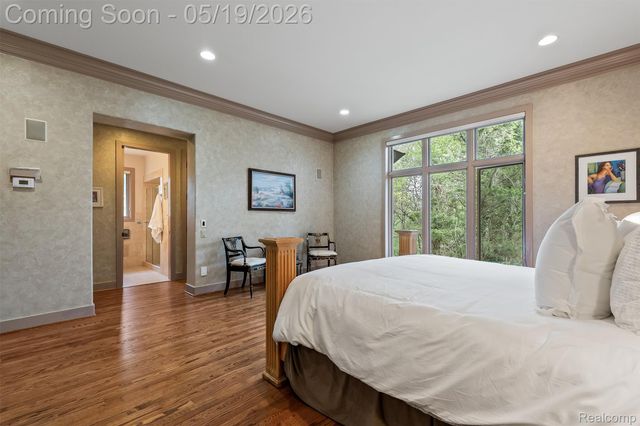 1800 Tiverton Road, Bloomfield Hills, MI 48304