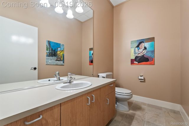 1800 Tiverton Road, Bloomfield Hills, MI 48304