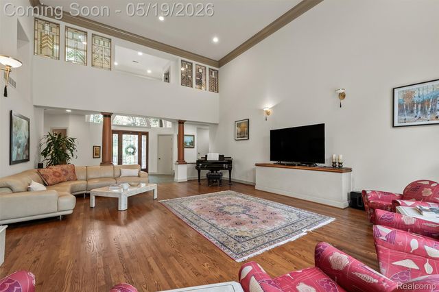 1800 Tiverton Road, Bloomfield Hills, MI 48304