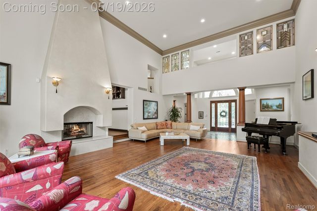 1800 Tiverton Road, Bloomfield Hills, MI 48304