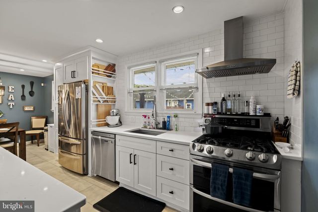 80 E CHESTNUT AVE, Bellmawr, NJ 08031