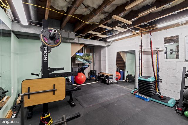 80 E CHESTNUT AVE, Bellmawr, NJ 08031