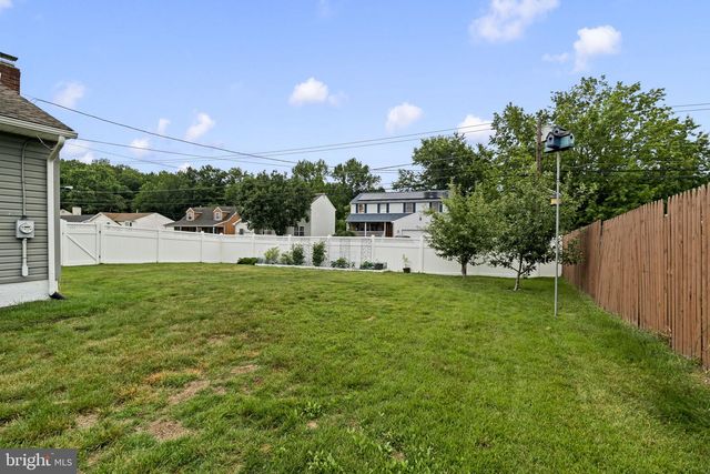 80 E CHESTNUT AVE, Bellmawr, NJ 08031