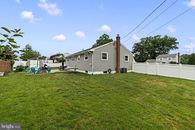 80 E CHESTNUT AVE, Bellmawr, NJ 08031
