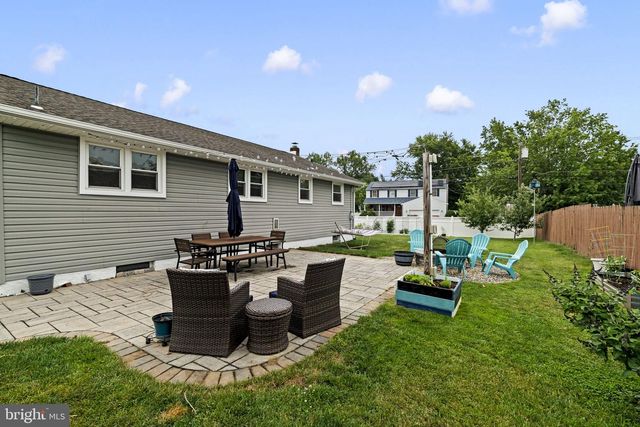 80 E CHESTNUT AVE, Bellmawr, NJ 08031