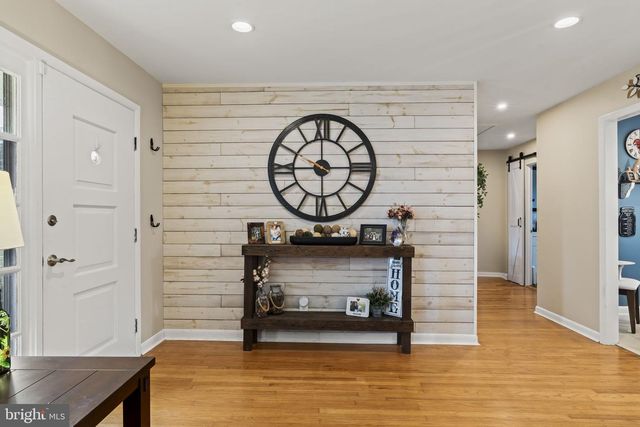 80 E CHESTNUT AVE, Bellmawr, NJ 08031