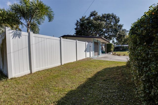 6301 GEM LANE, Seminole, FL 33772