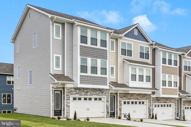 549 BARTHOLOMEW DR, Waynesboro, PA 17268