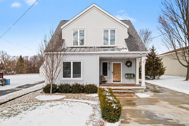 4163 E Maple Avenue, Grand Blanc, MI 48439