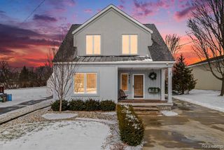 4163 E Maple Avenue, Grand Blanc, MI 48439