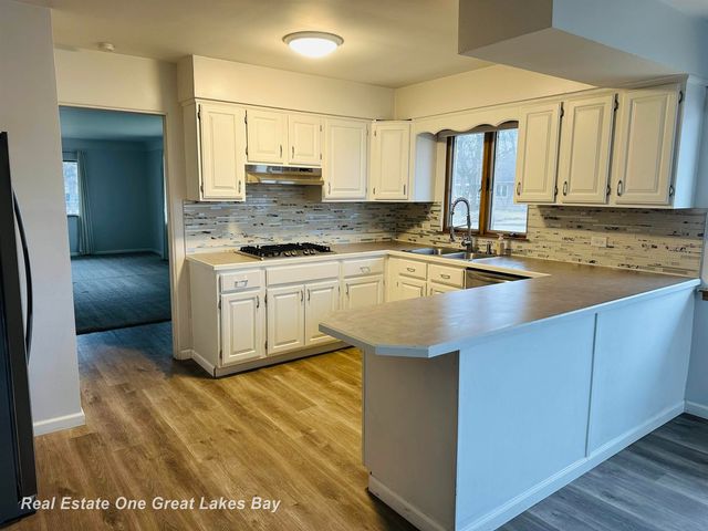 2470 Linda Avenue, Saginaw, MI 48603