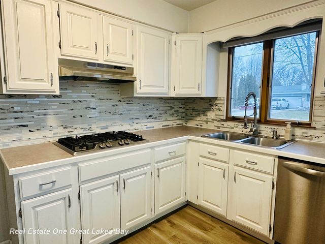 2470 Linda Avenue, Saginaw, MI 48603