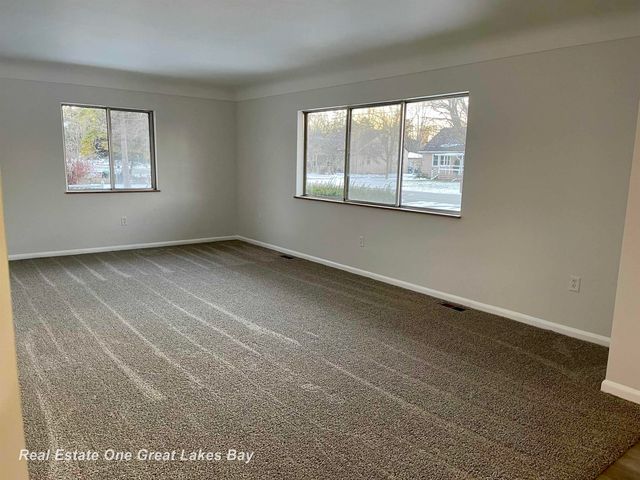 2470 Linda Avenue, Saginaw, MI 48603