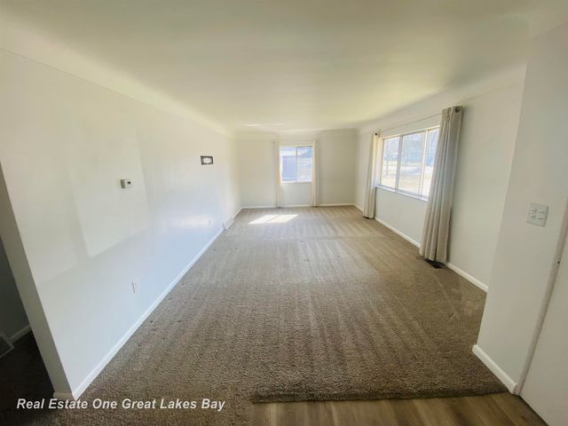 2470 Linda Avenue, Saginaw, MI 48603