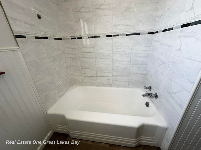 2470 Linda Avenue, Saginaw, MI 48603