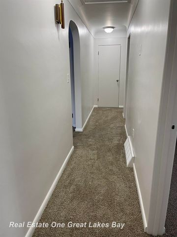 2470 Linda Avenue, Saginaw, MI 48603