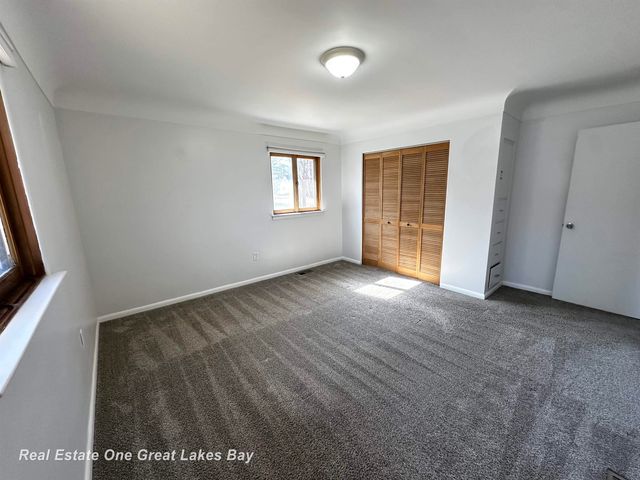 2470 Linda Avenue, Saginaw, MI 48603