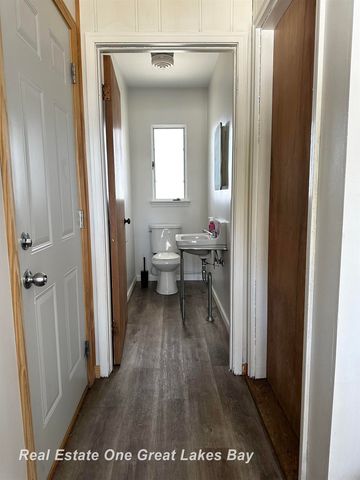 2470 Linda Avenue, Saginaw, MI 48603