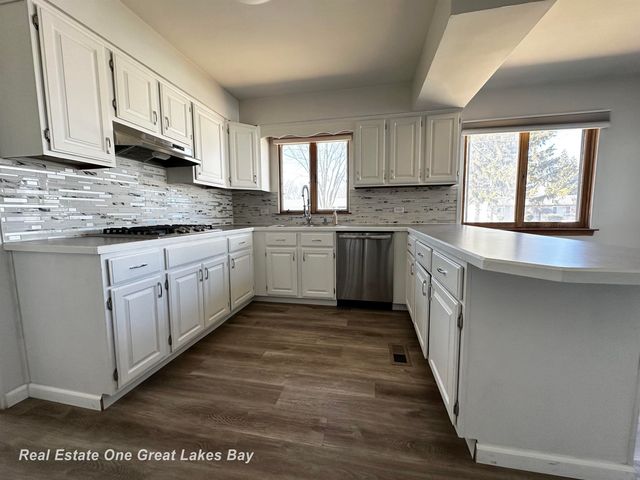 2470 Linda Avenue, Saginaw, MI 48603