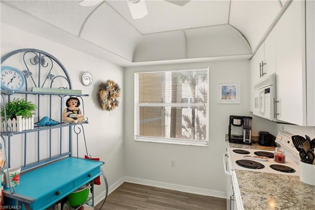 4421 Bay Beach LN # 611, Fort Myers Beach, FL 33931