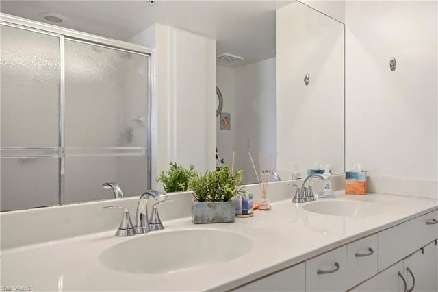 4421 Bay Beach LN # 611, Fort Myers Beach, FL 33931