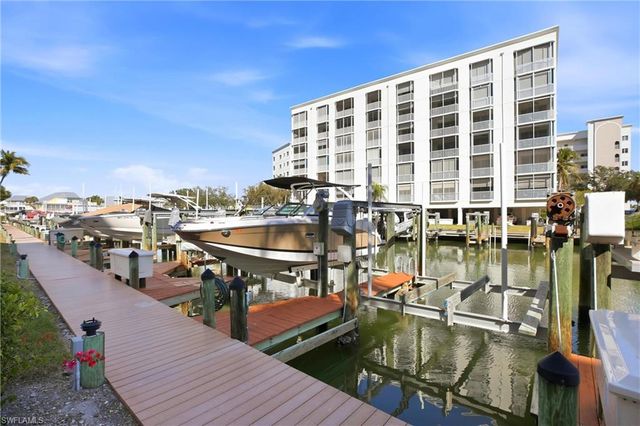 4421 Bay Beach LN # 611, Fort Myers Beach, FL 33931